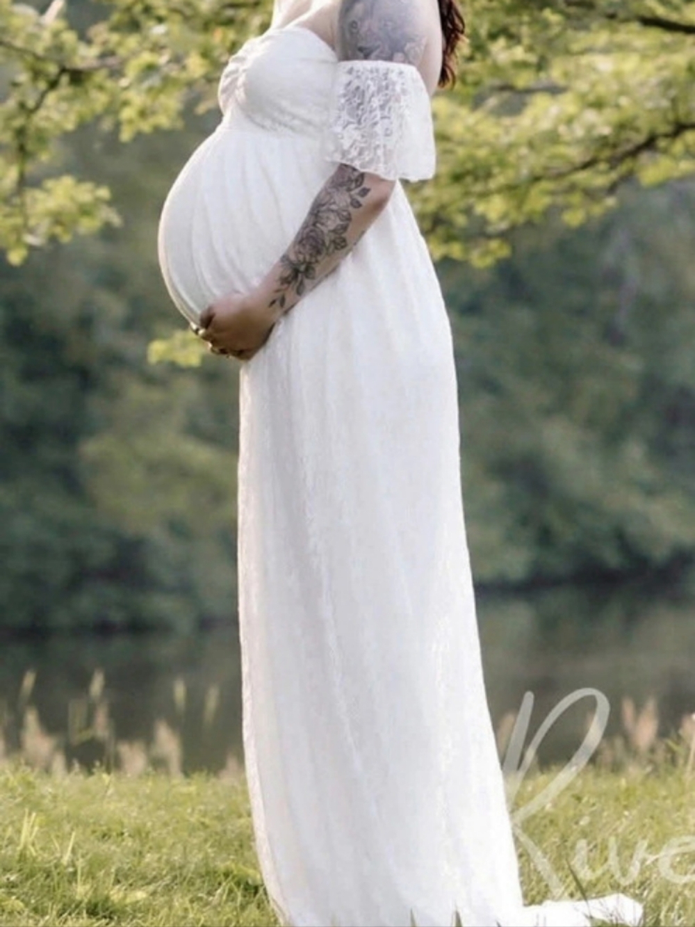 Lace Maxi Dress in White Size Small